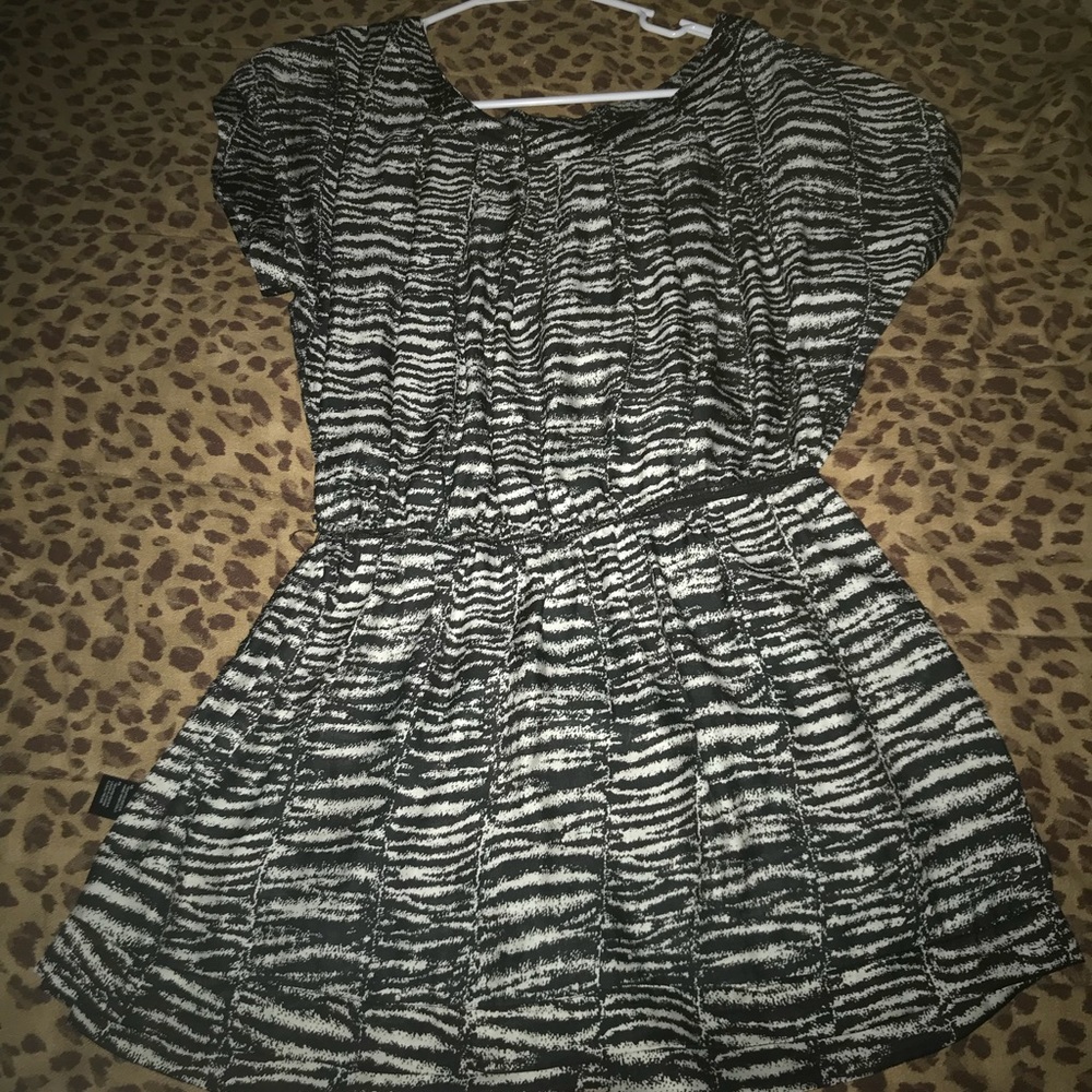 Animal print shirt size Medium, Used